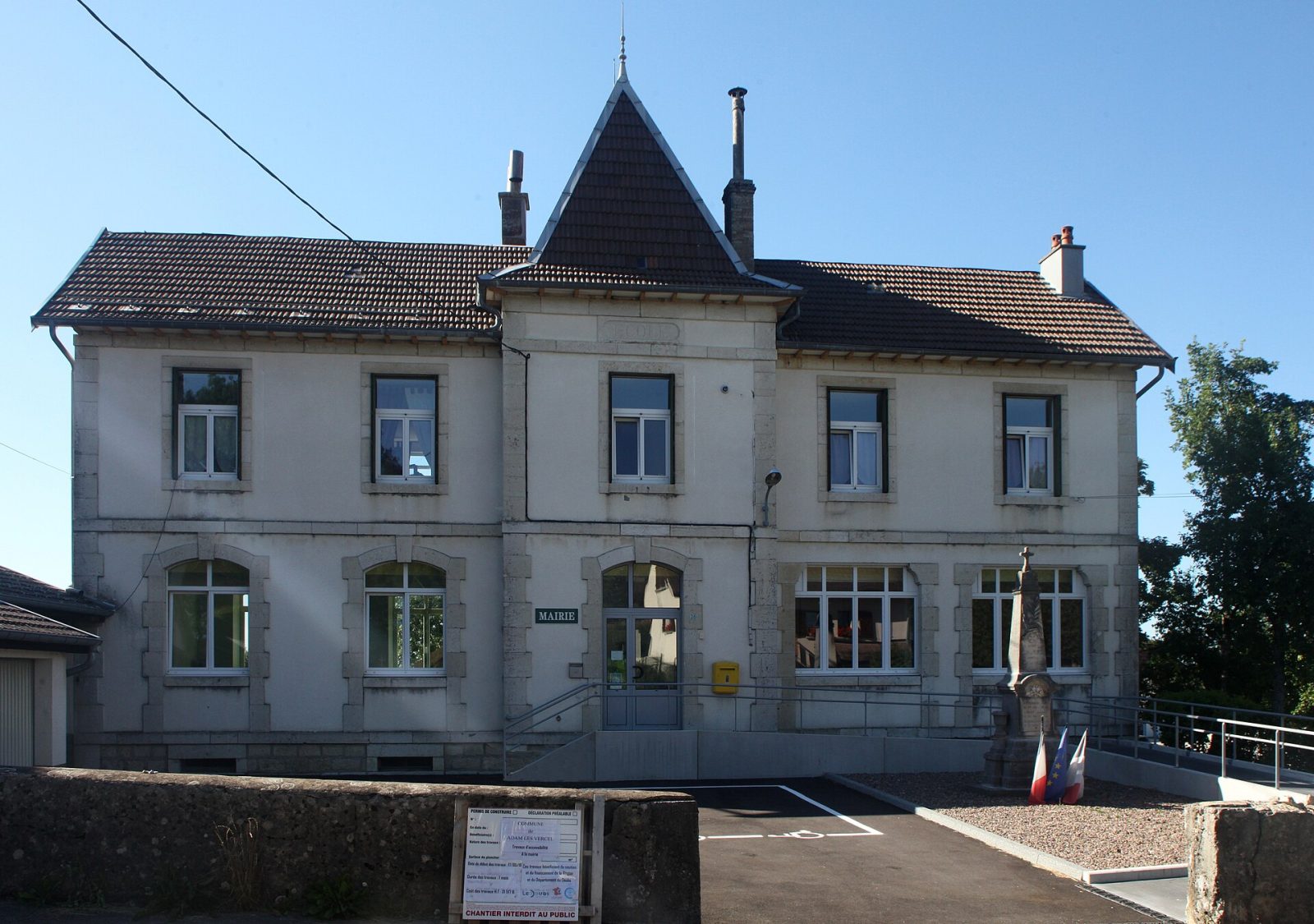 Photo de Adam-lès-Vercel