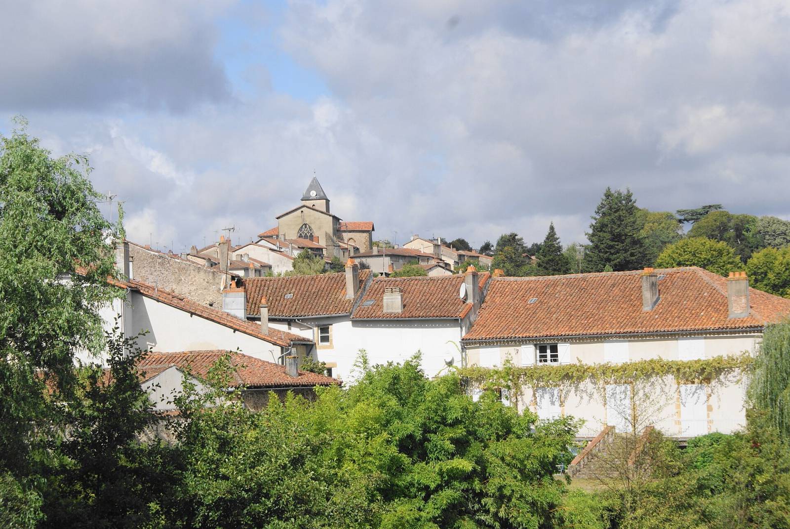 Photo de Availles-Limouzine