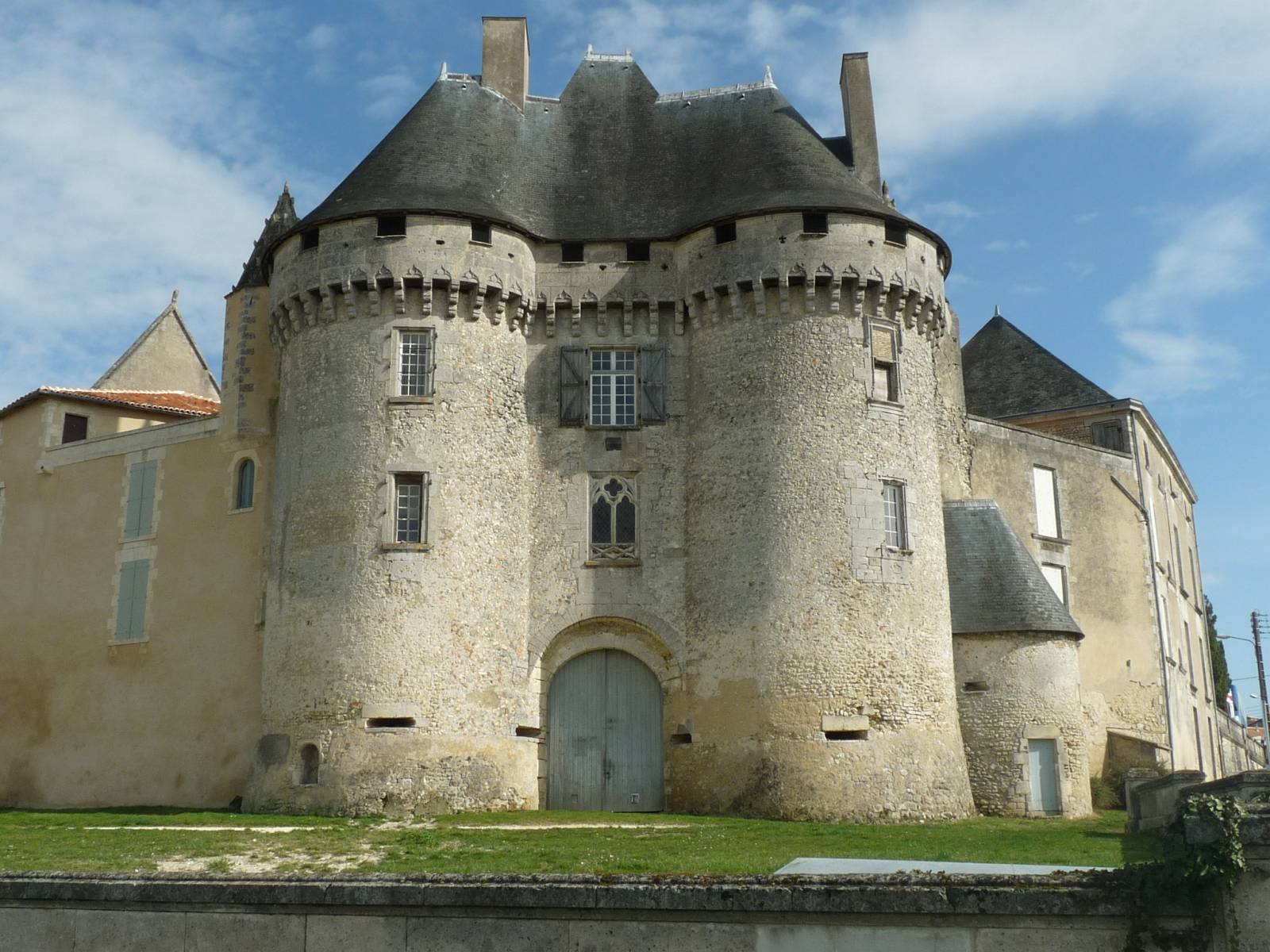 Photo de Barbezieux-Saint-Hilaire