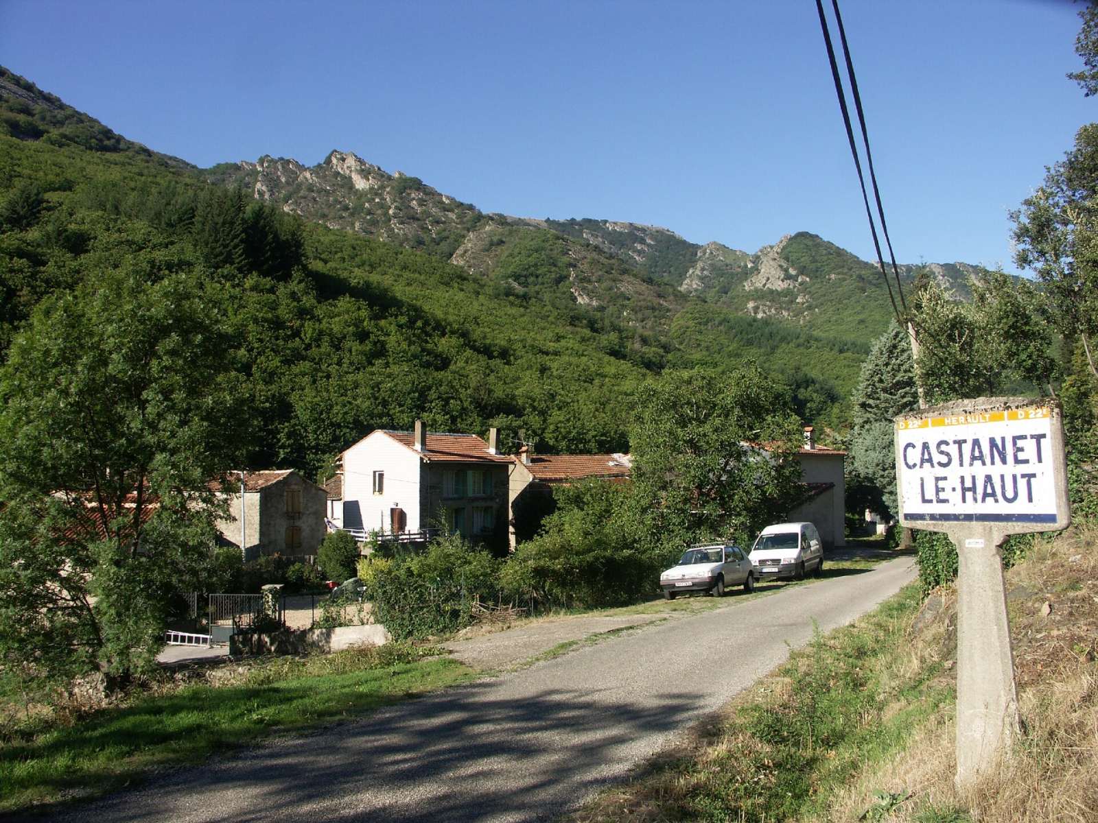 Photo de Castanet-le-Haut