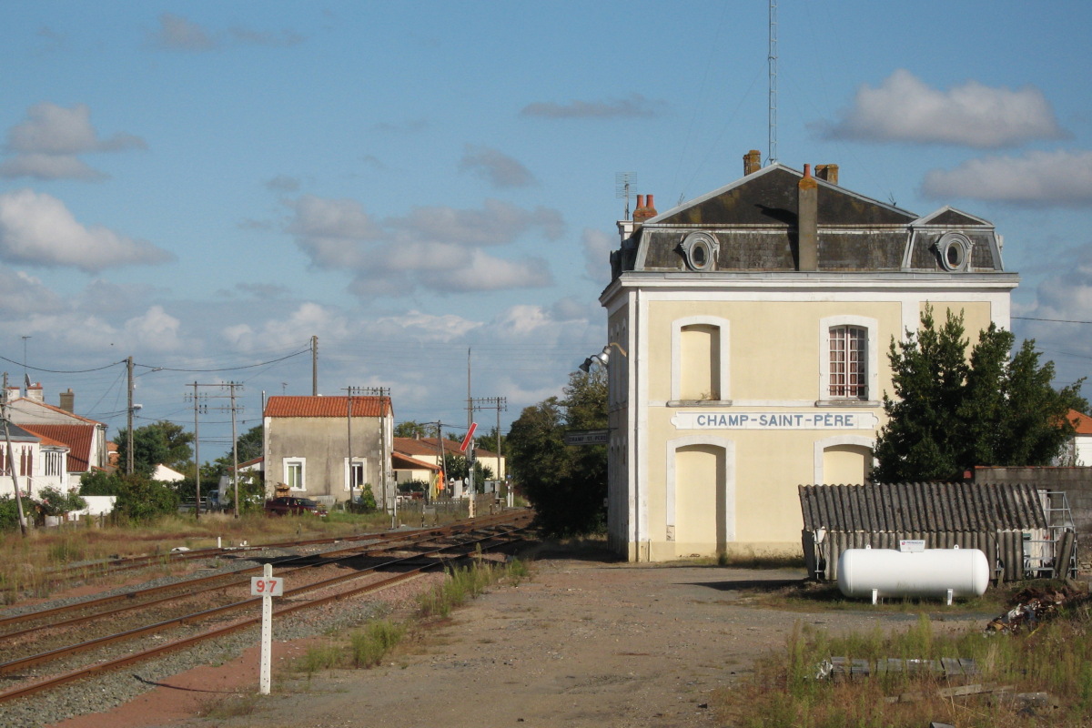 Photo de Le Champ-Saint-Père