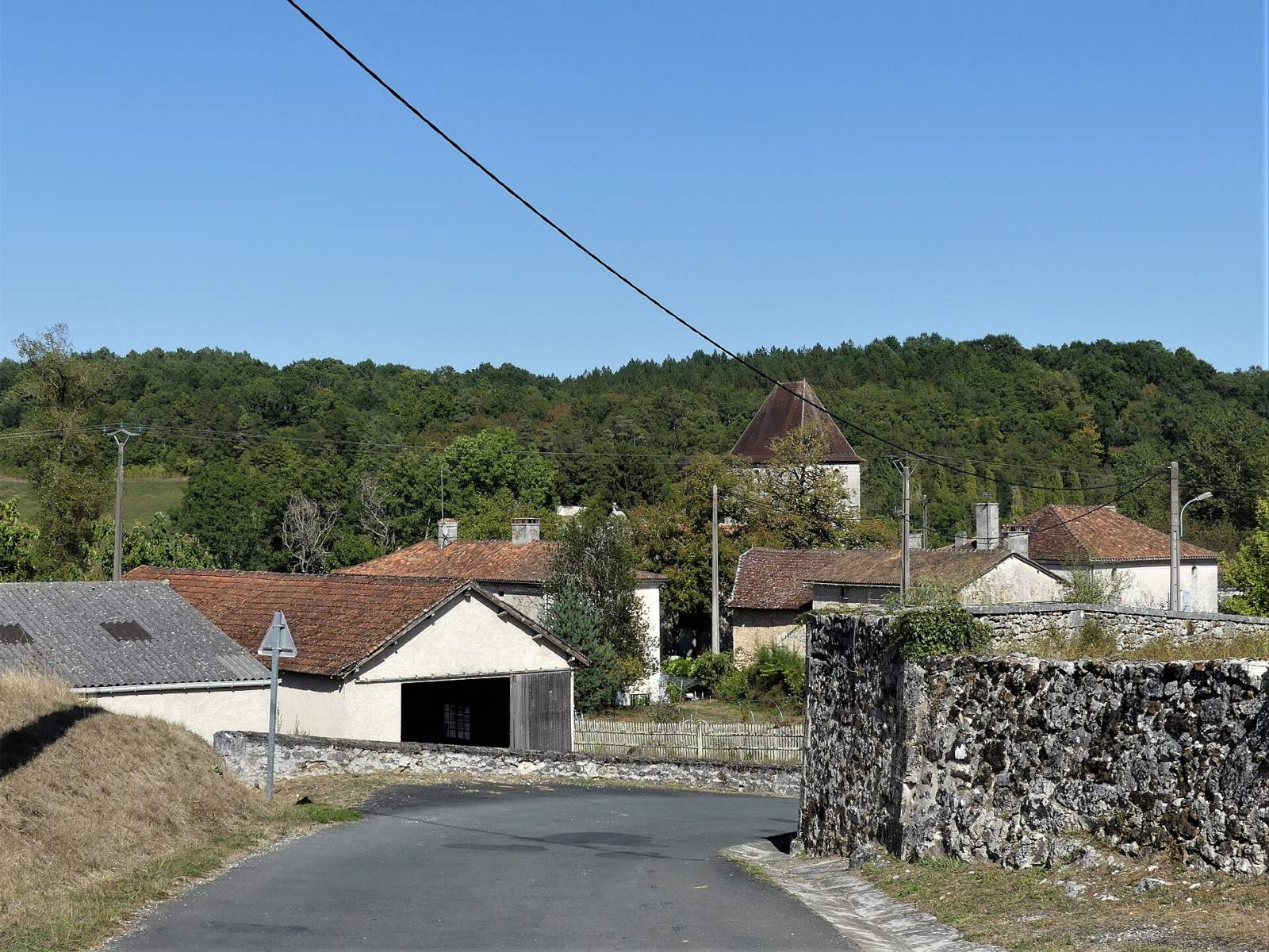 Photo de Champeaux-et-la-Chapelle-Pommier