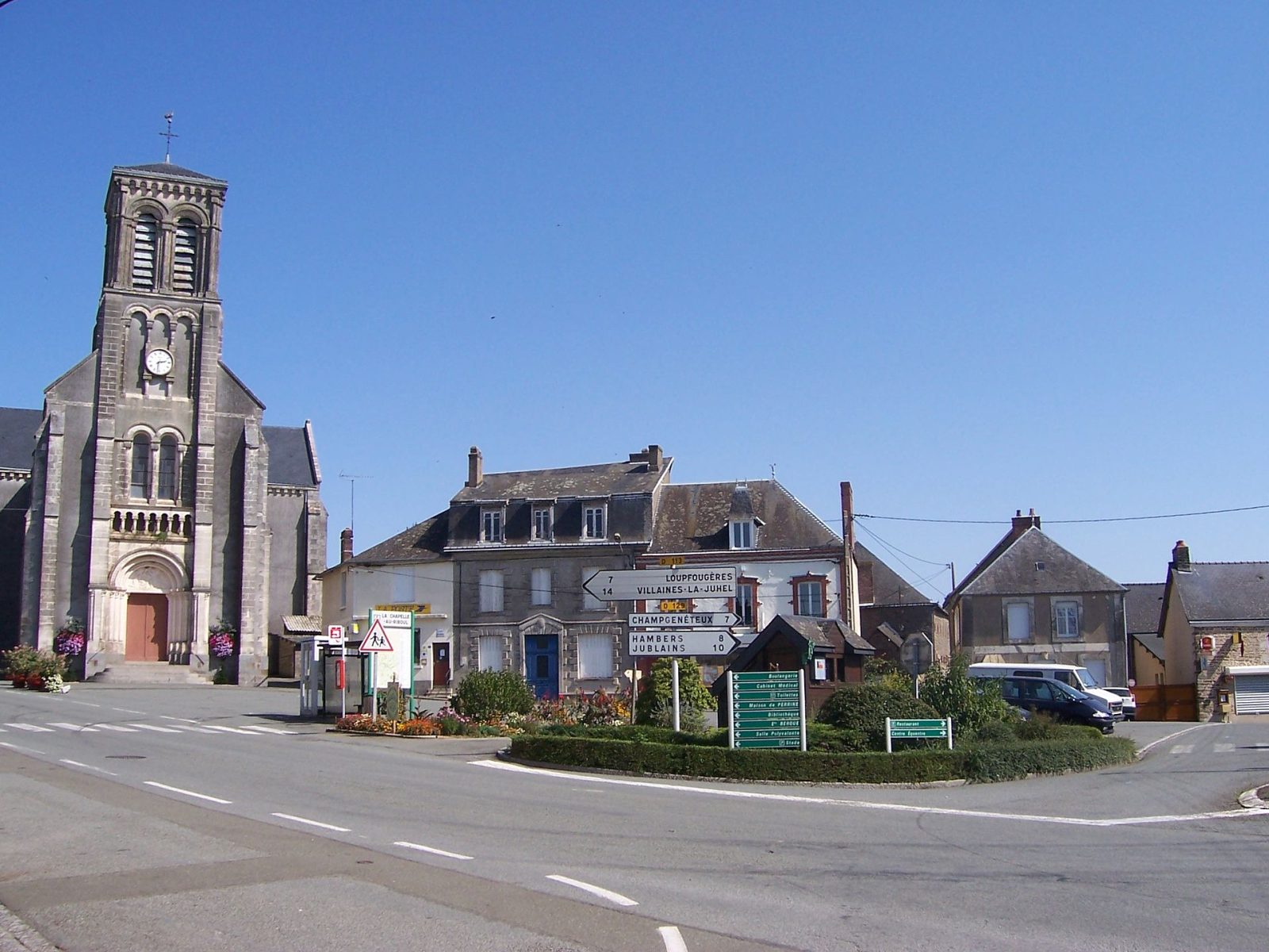 Photo de La Chapelle-au-Riboul