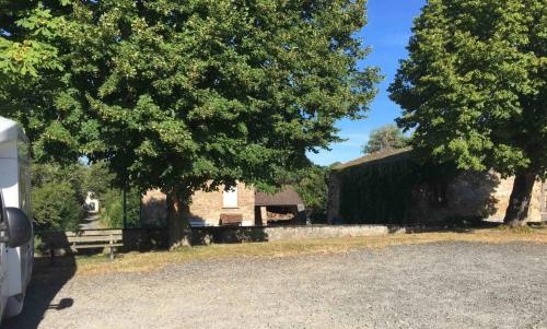 Photo de Charbonnières-les-Vieilles