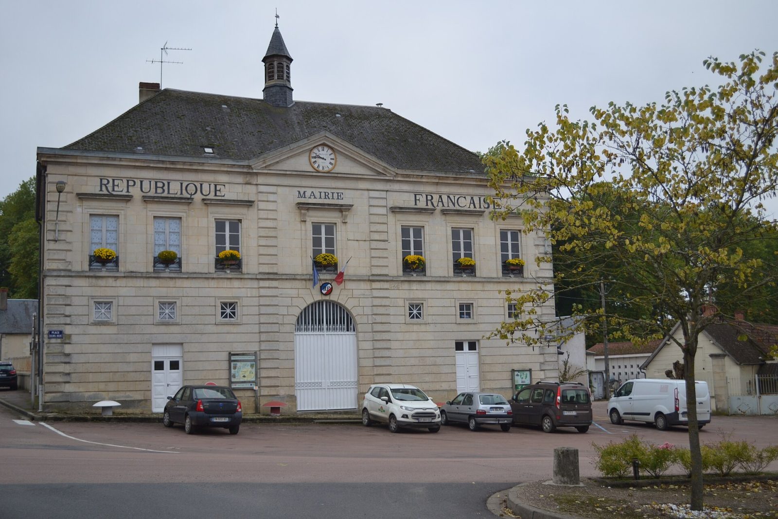 Photo de Châteauneuf-Val-de-Bargis
