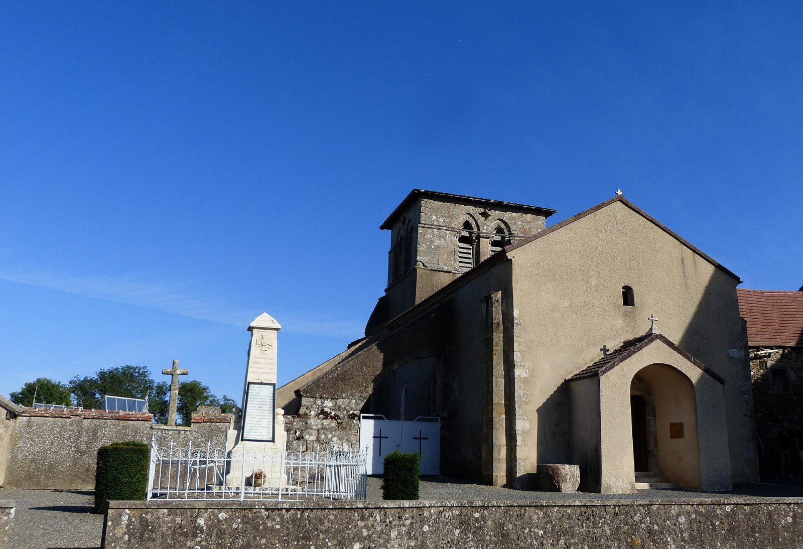 Photo de Chirat-l'Église