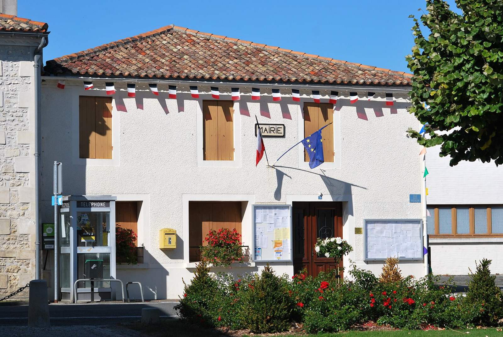 Photo de Corme-Écluse