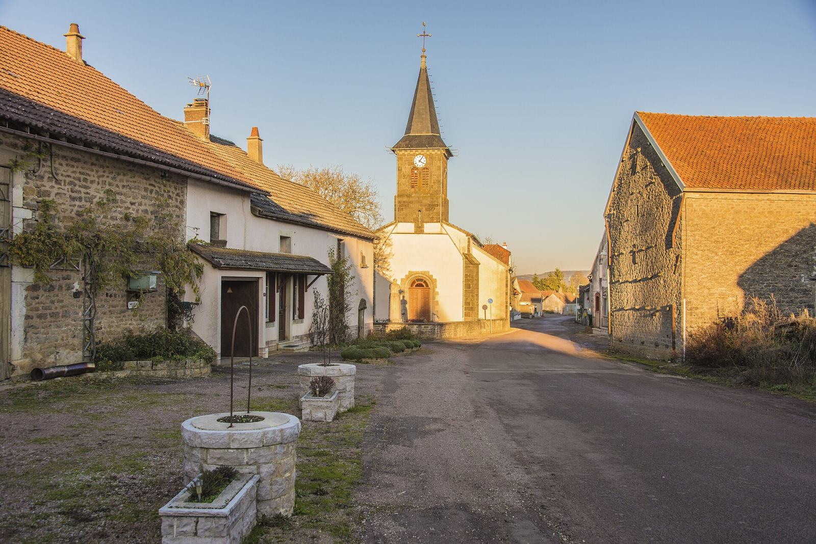 Photo de Cussy-le-Châtel