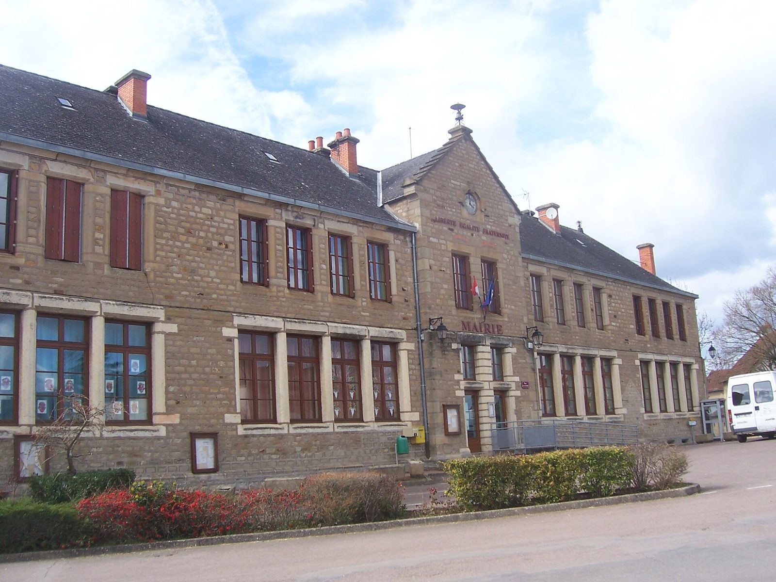 Photo de Dracy-Saint-Loup
