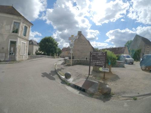Photo de Druyes-les-Belles-Fontaines