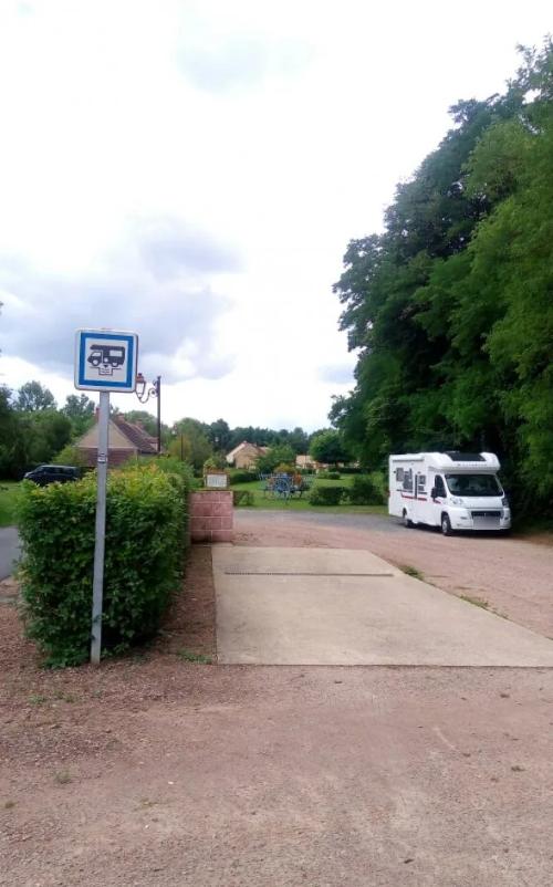 Photo de Épineuil-le-Fleuriel