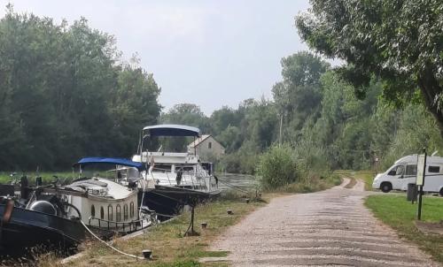 Photo de Flogny-la-Chapelle