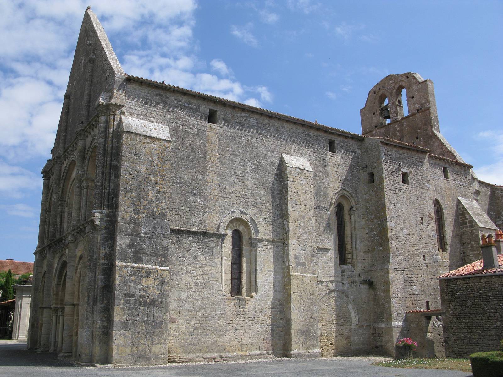 Photo de Genouillé