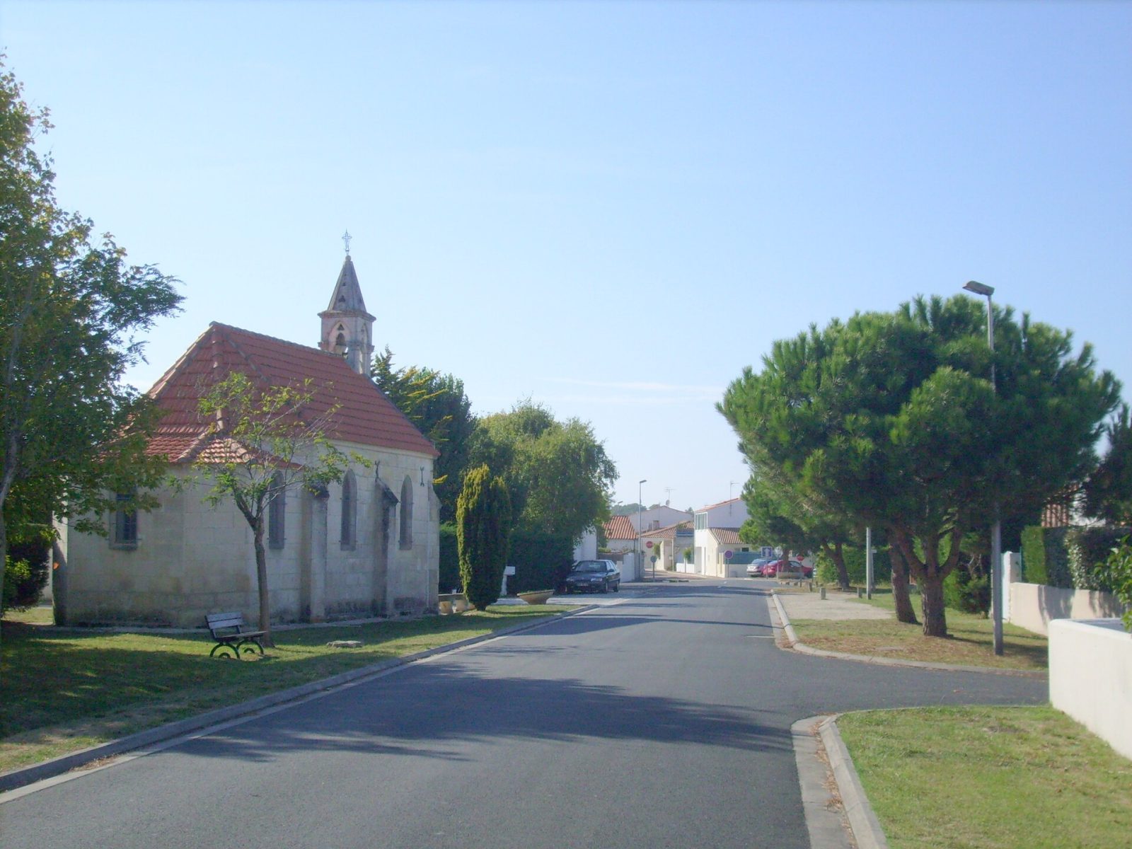 Photo de Le Grand-Village-Plage