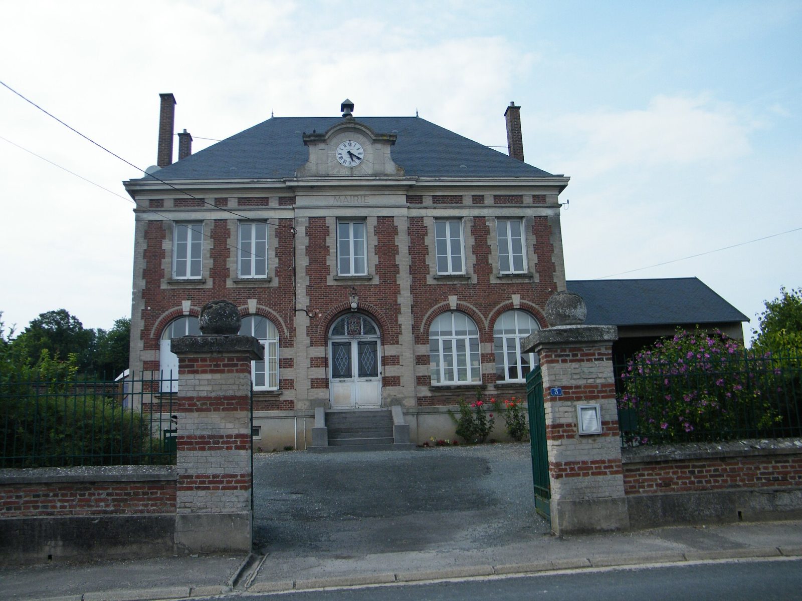 Photo de Hangard