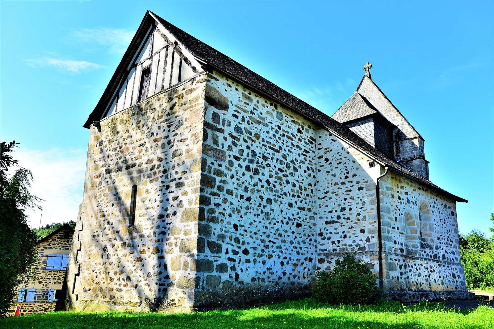 Photo de Ladignac-sur-Rondelles