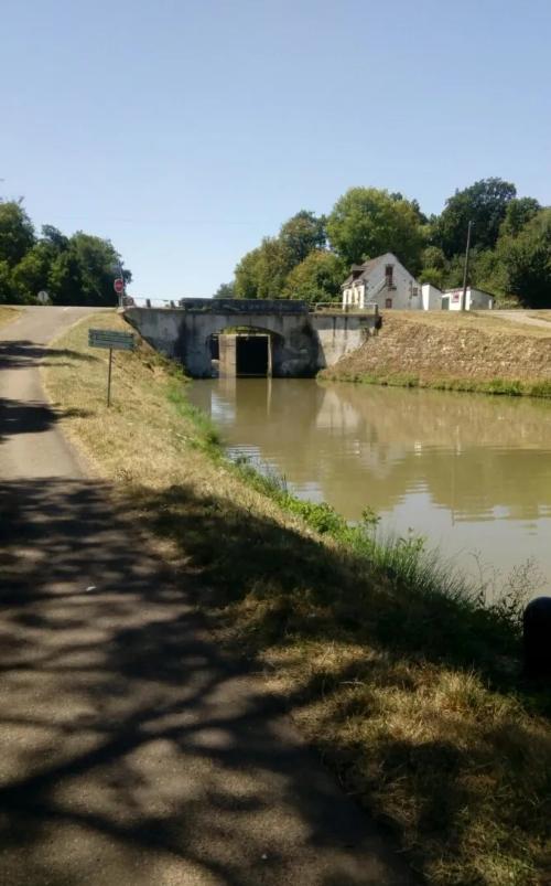 Photo de Marigny-sur-Yonne