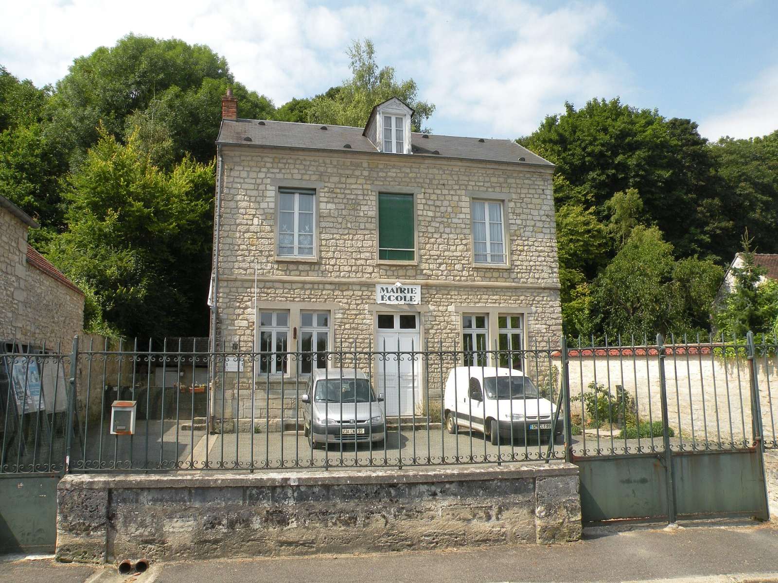 Photo de Menouville