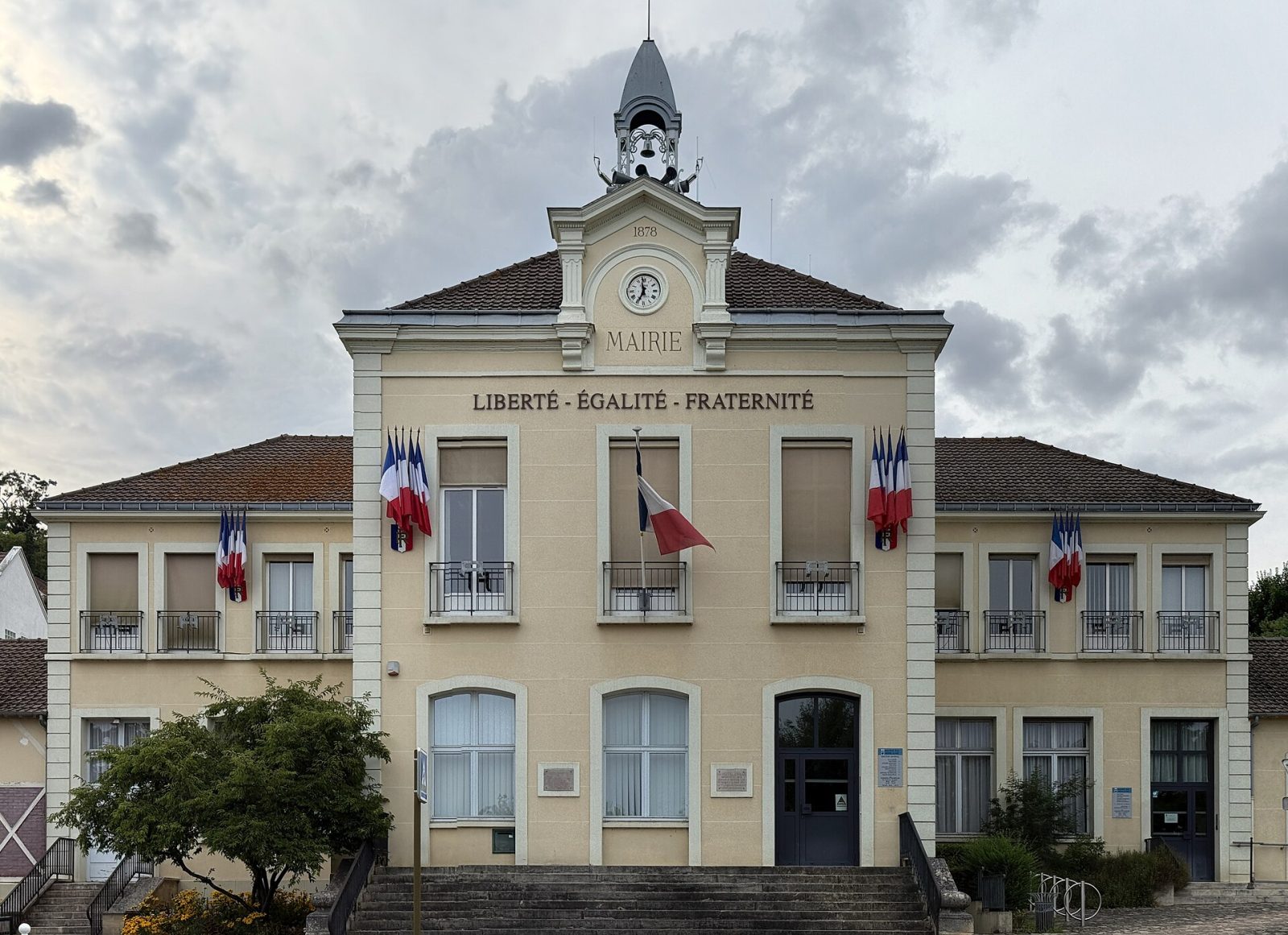 Photo de Le Mesnil-le-Roi