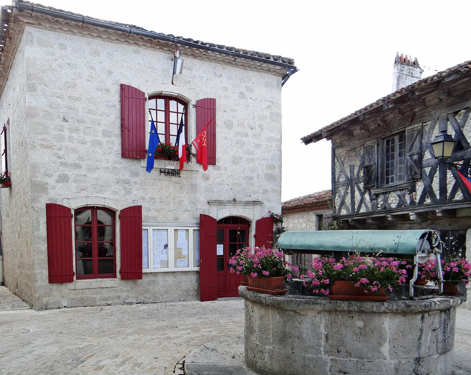 Photo de Montjoi