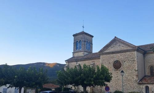 Photo de Roche-Saint-Secret-Béconne
