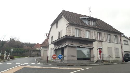 Photo de Rougemont-le-Château