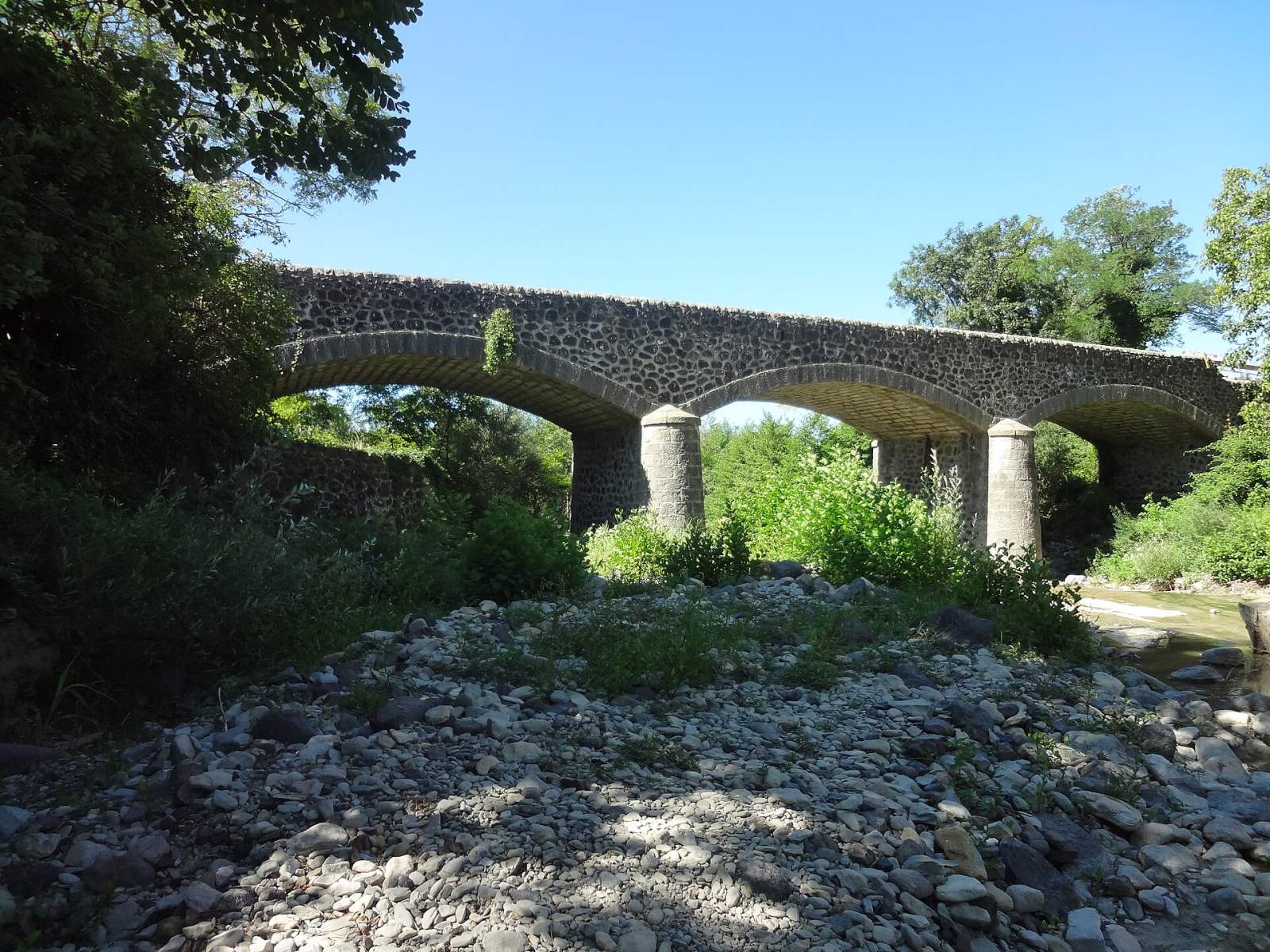 Photo de Saint-Jean-le-Centenier