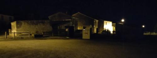 Photo de Saint-Même-les-Carrières