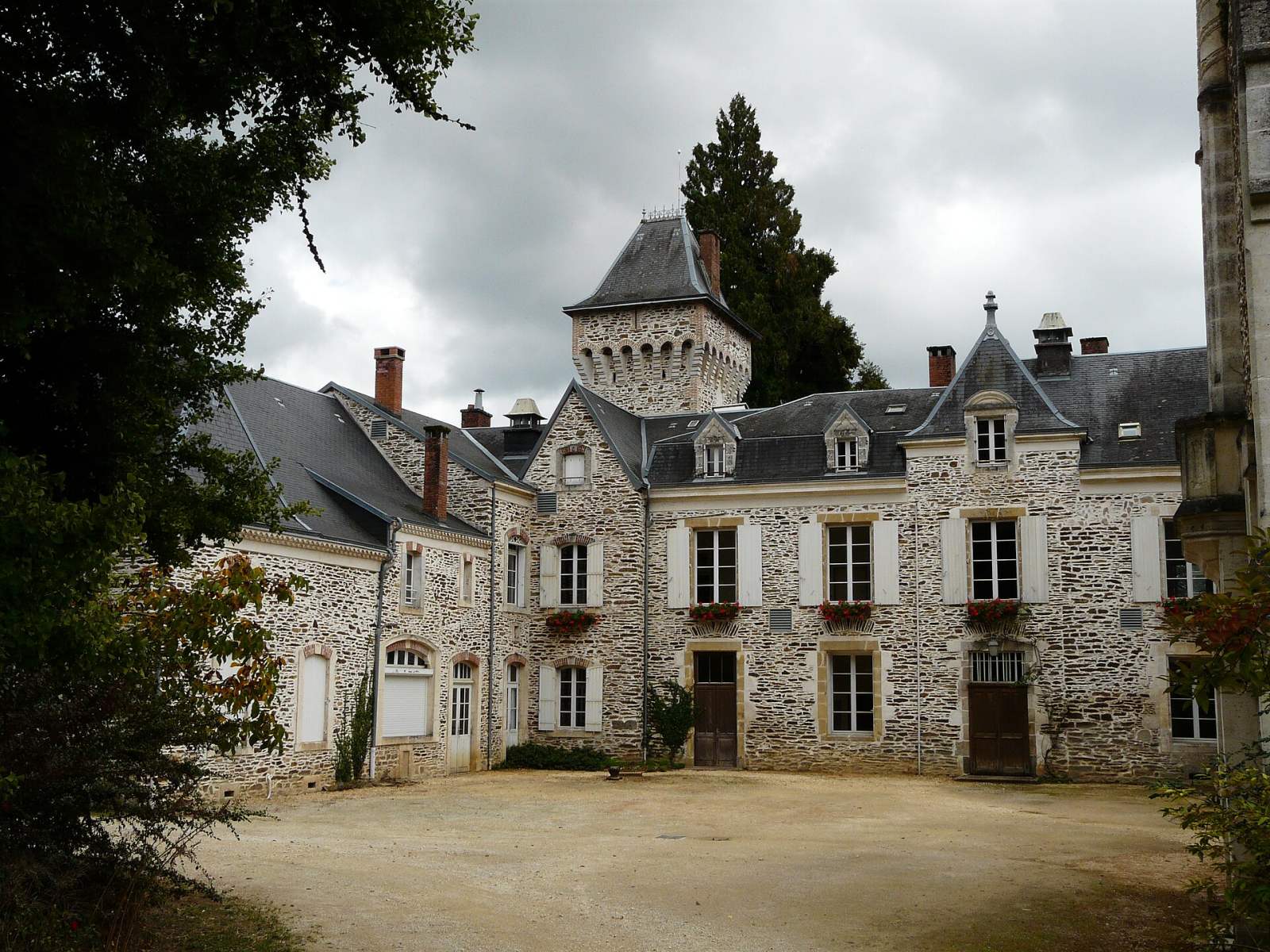 Photo de Saint-Priest-les-Fougères