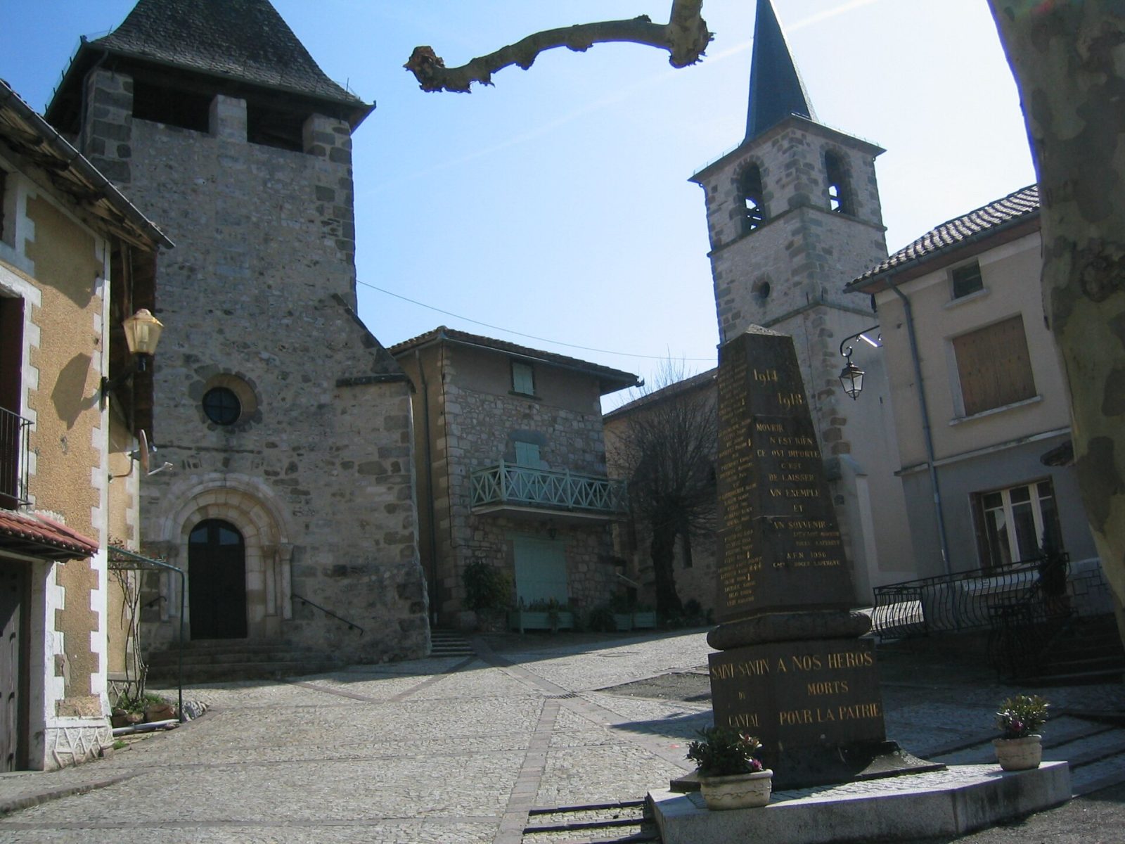 Photo de Saint-Santin-de-Maurs