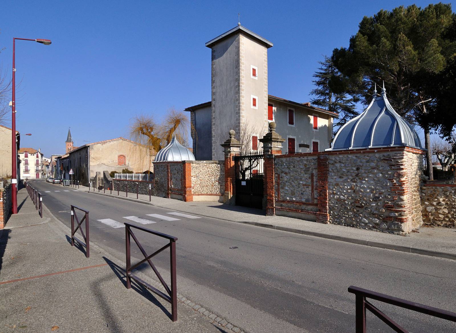 Photo de La Tour-du-Crieu