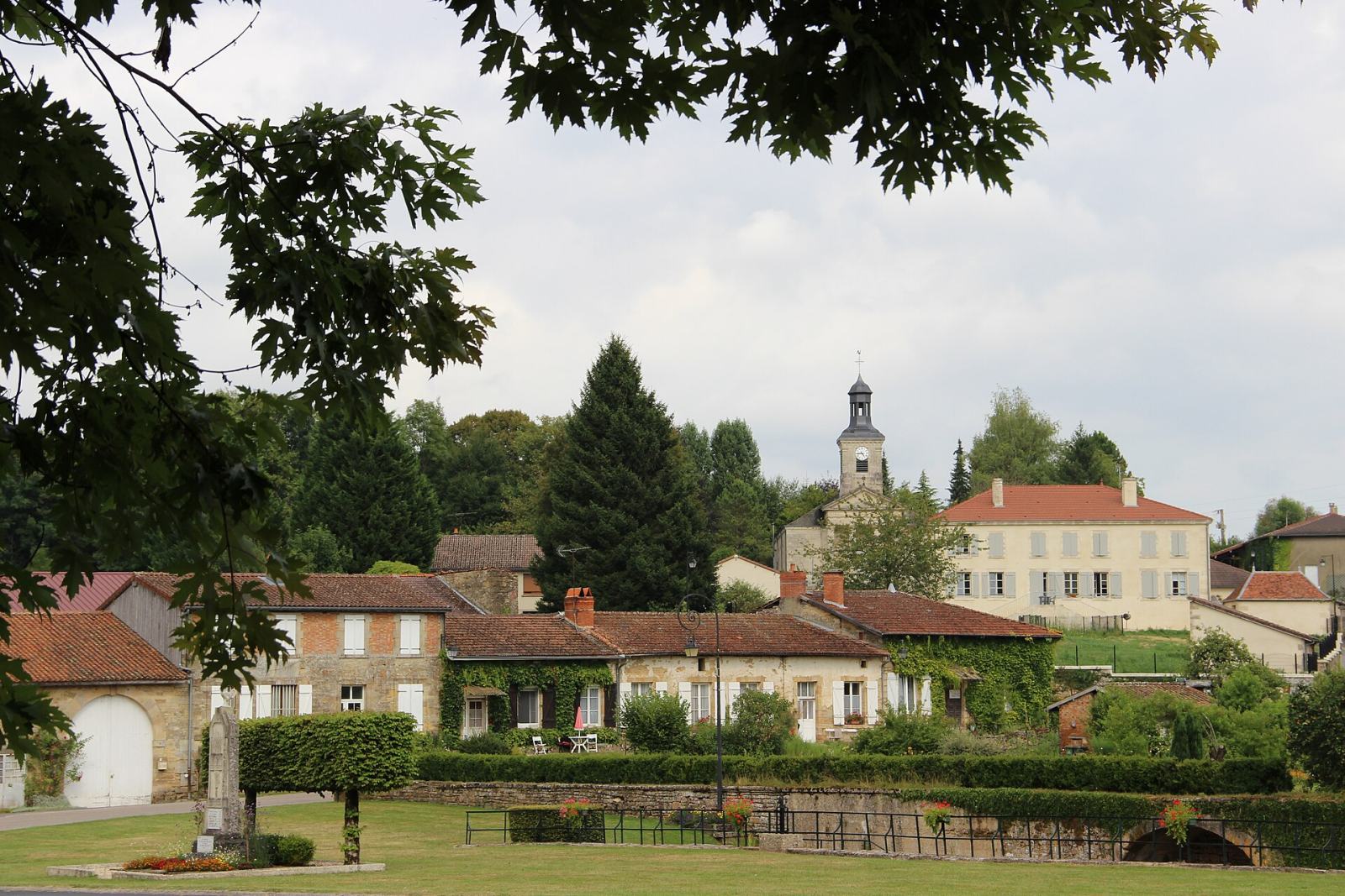 Photo de Trois-Fontaines-l'Abbaye