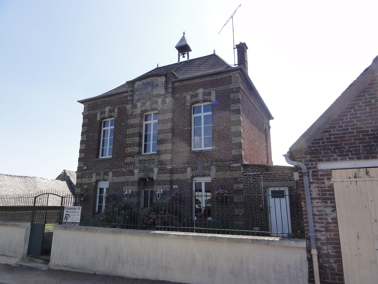 Photo de Ugny-le-Gay