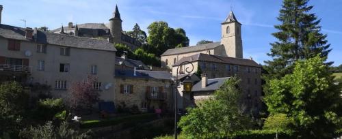Photo de Vézins-de-Lévézou