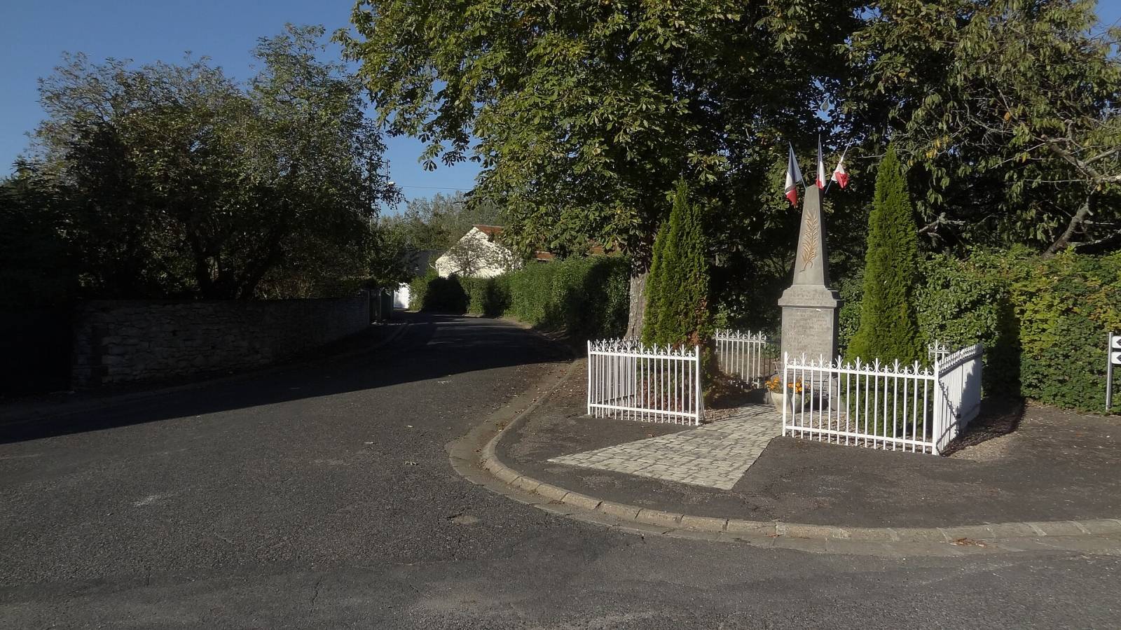Photo de Vievy-le-Rayé