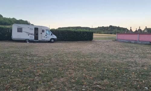 Photo de Villeneuve-les-Cerfs